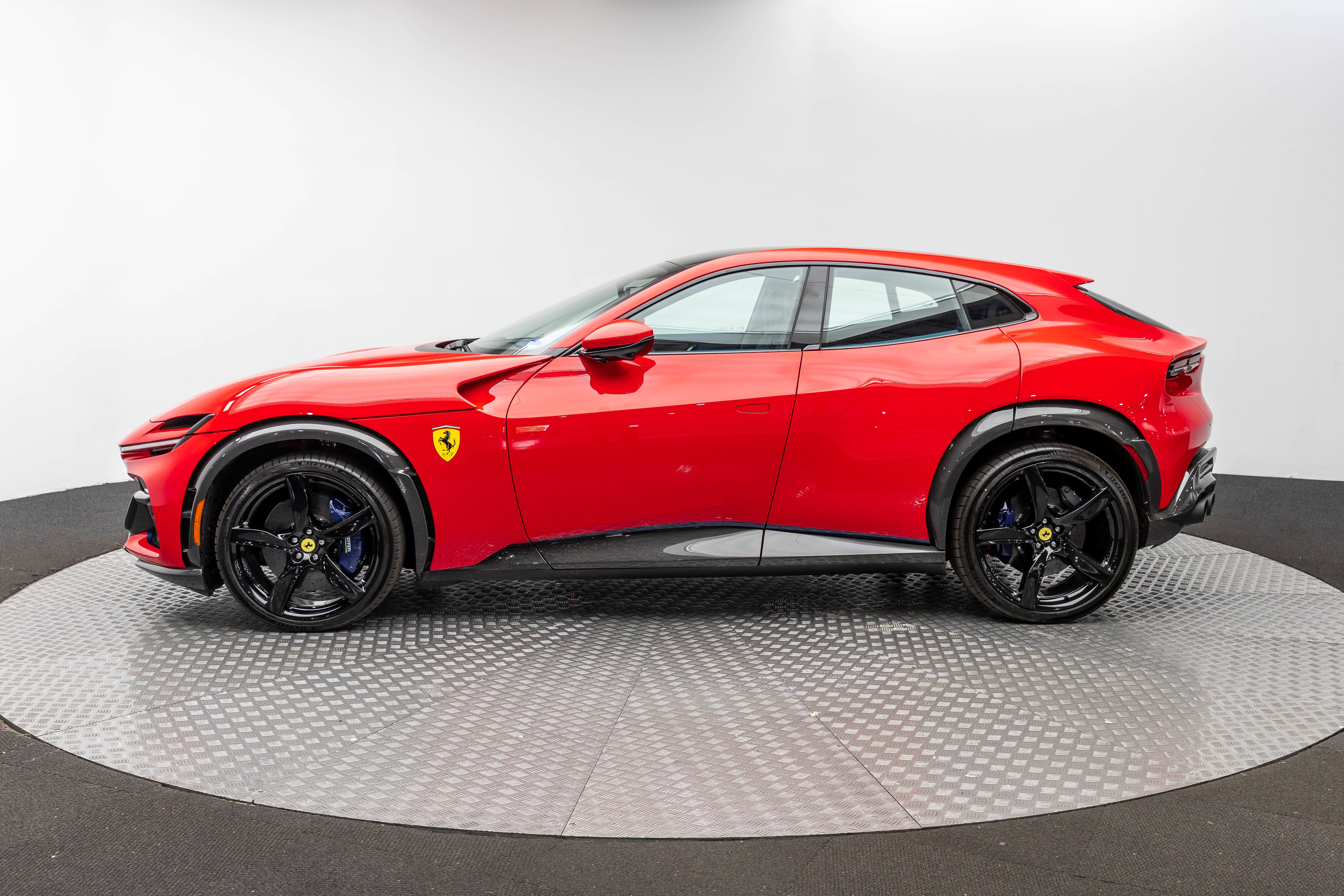 Used 2026 Ferrari Purosangue AWD/4WD image 2