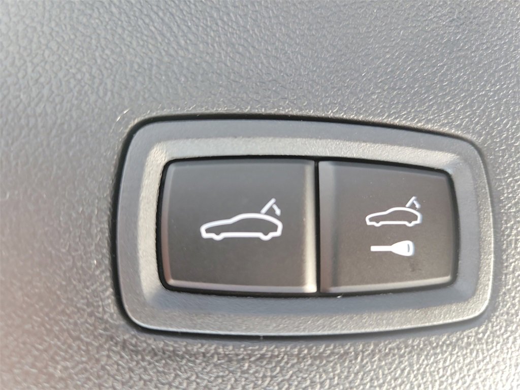 New 2026 Porsche Cayenne Turbo image 18