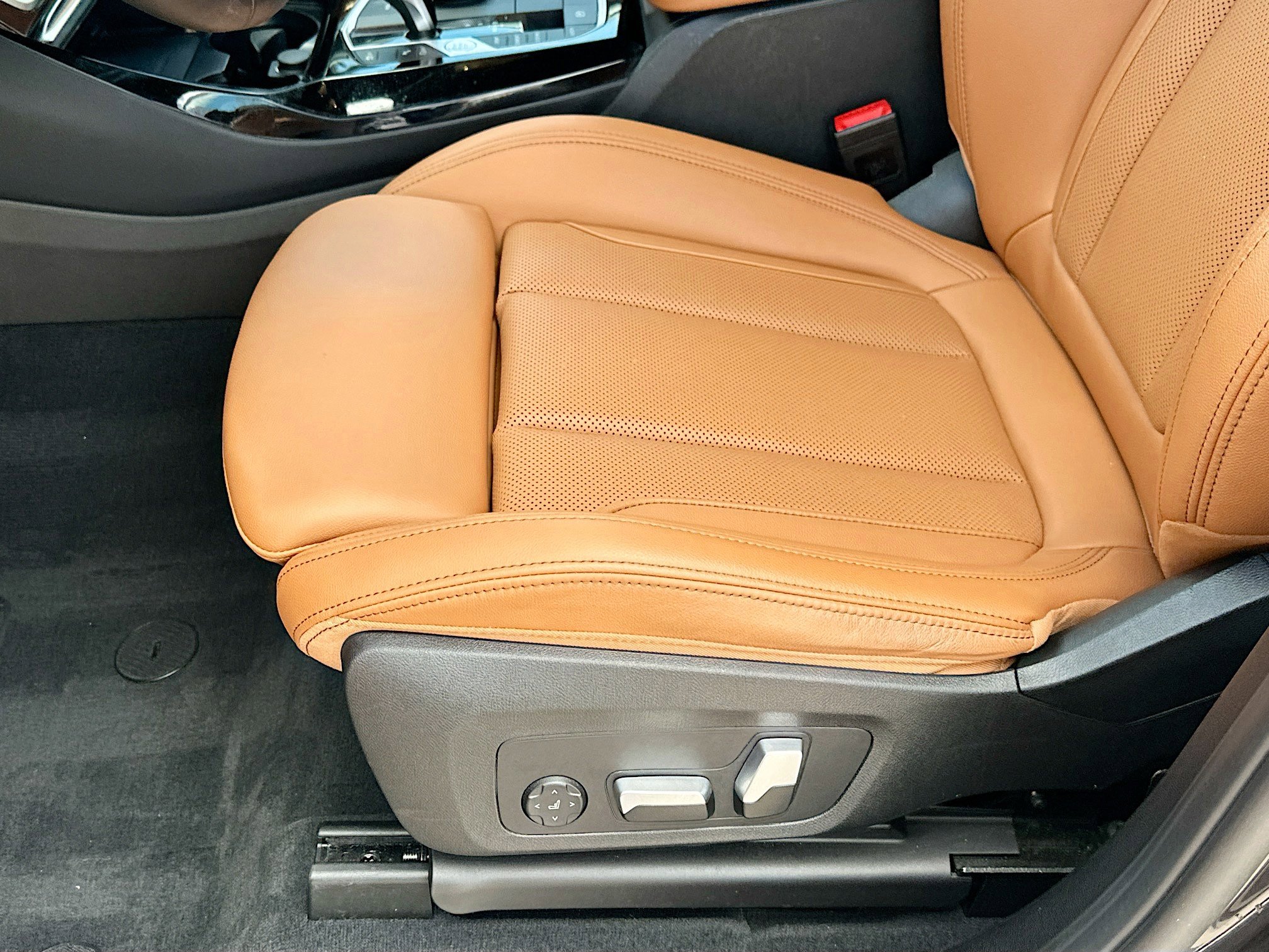 Used 2023 BMW X3 sDrive30i w/ Convenience Package RWD image 17