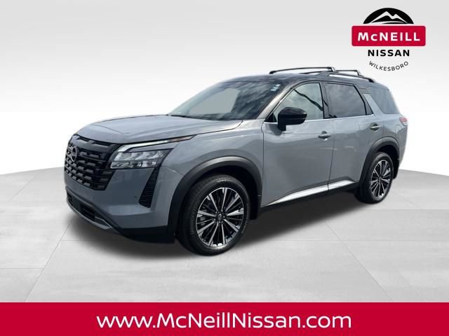 New 2026 Nissan Pathfinder Platinum image 3