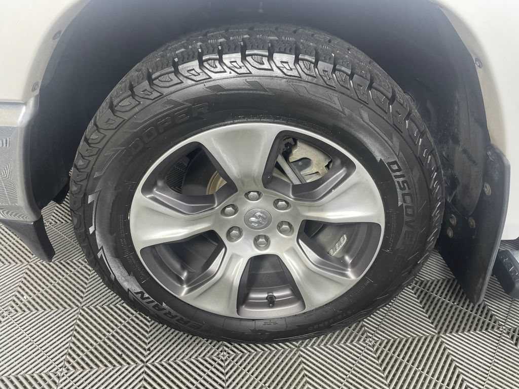 Used 2021 RAM 1500 Laramie AWD/4WD image 12
