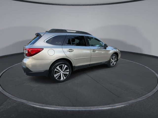 Used 2019 Subaru Outback 2.5i Limited AWD/4WD image 8