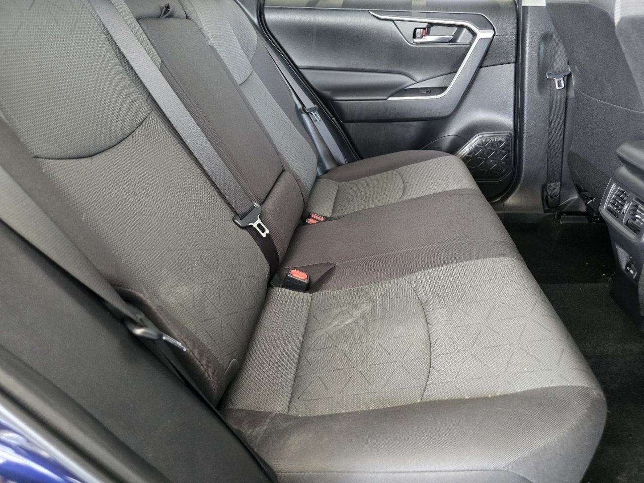 Used 2024 Toyota RAV4 XLE AWD/4WD image 18