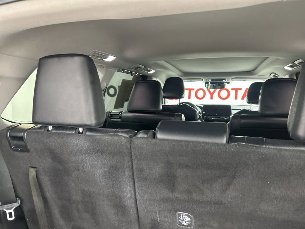 Used 2024 Toyota Grand Highlander AWD image 16