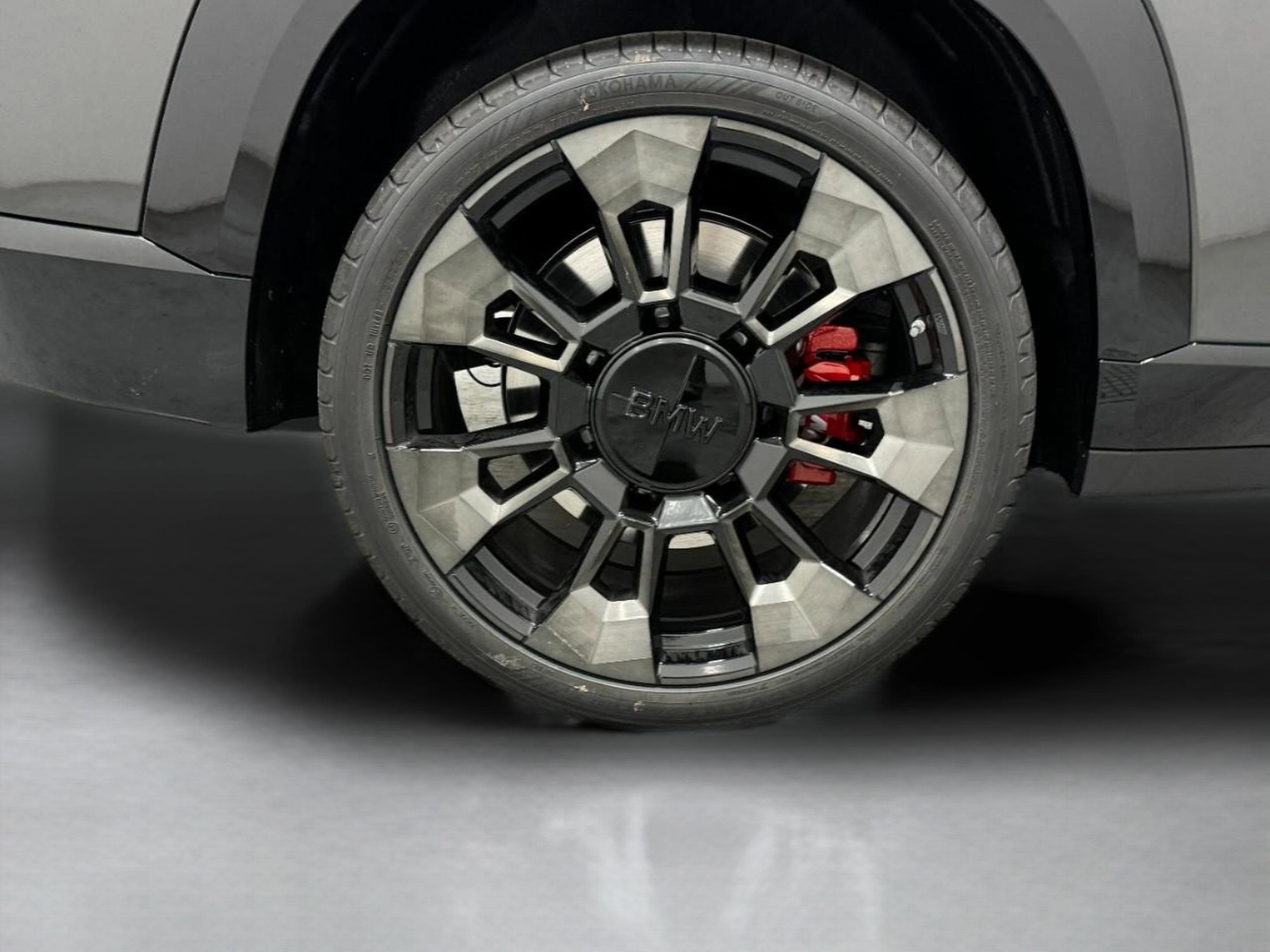 New 2026 BMW XM Label Red image 8