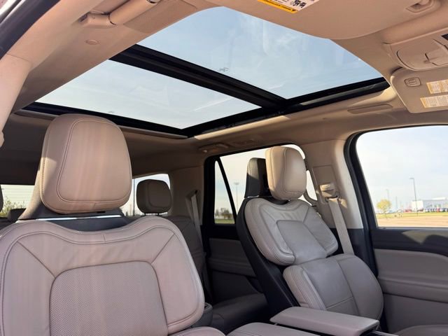 Used 2022 Lincoln Navigator L Reserve AWD/4WD image 24
