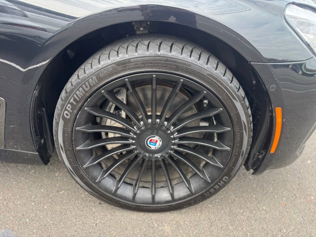 Used 2018 BMW 750i xDrive image 19