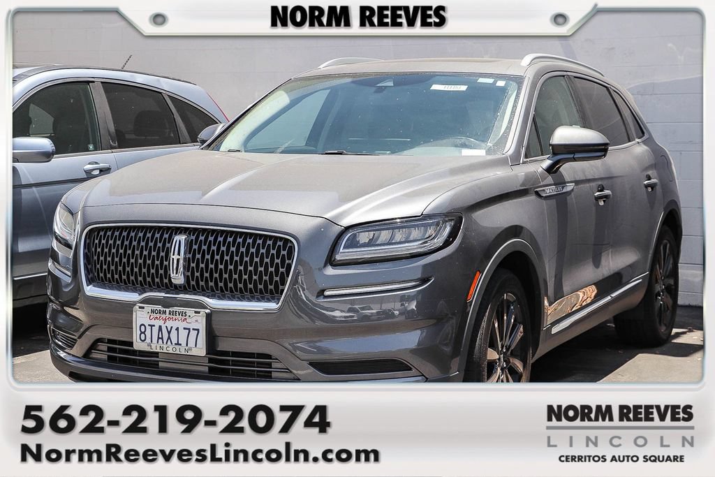 Used 2023 Lincoln Nautilus Reserve w/ Monochromatic Package FWD image 1