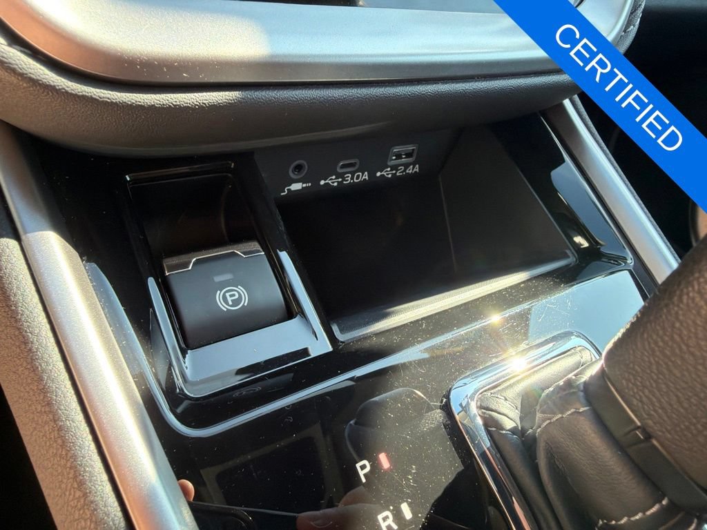 Certified 2025 Subaru Outback Premium AWD/4WD image 17