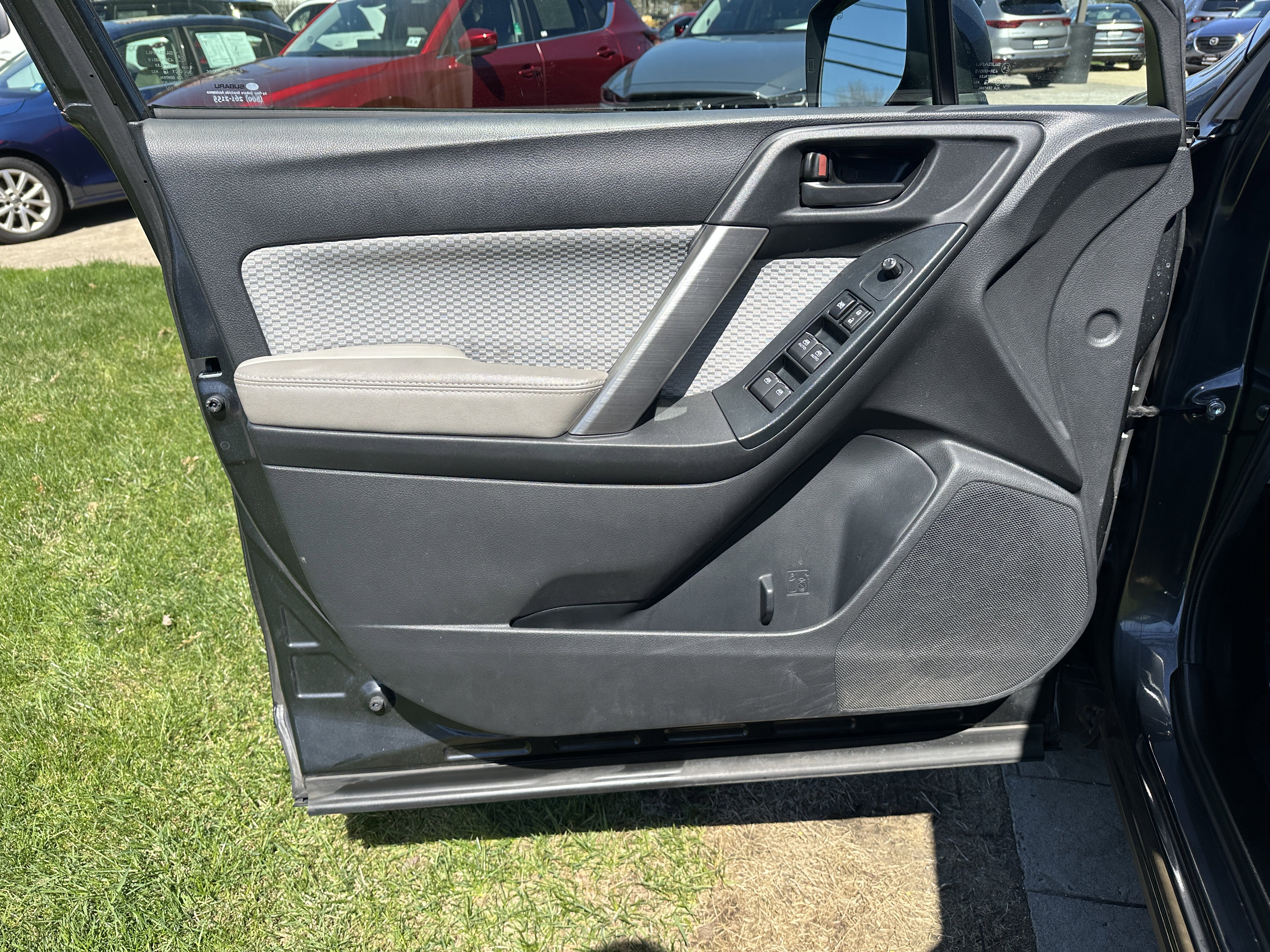 Used 2018 Subaru Forester 2.5i Premium w/ All-Weather Package AWD/4WD image 20