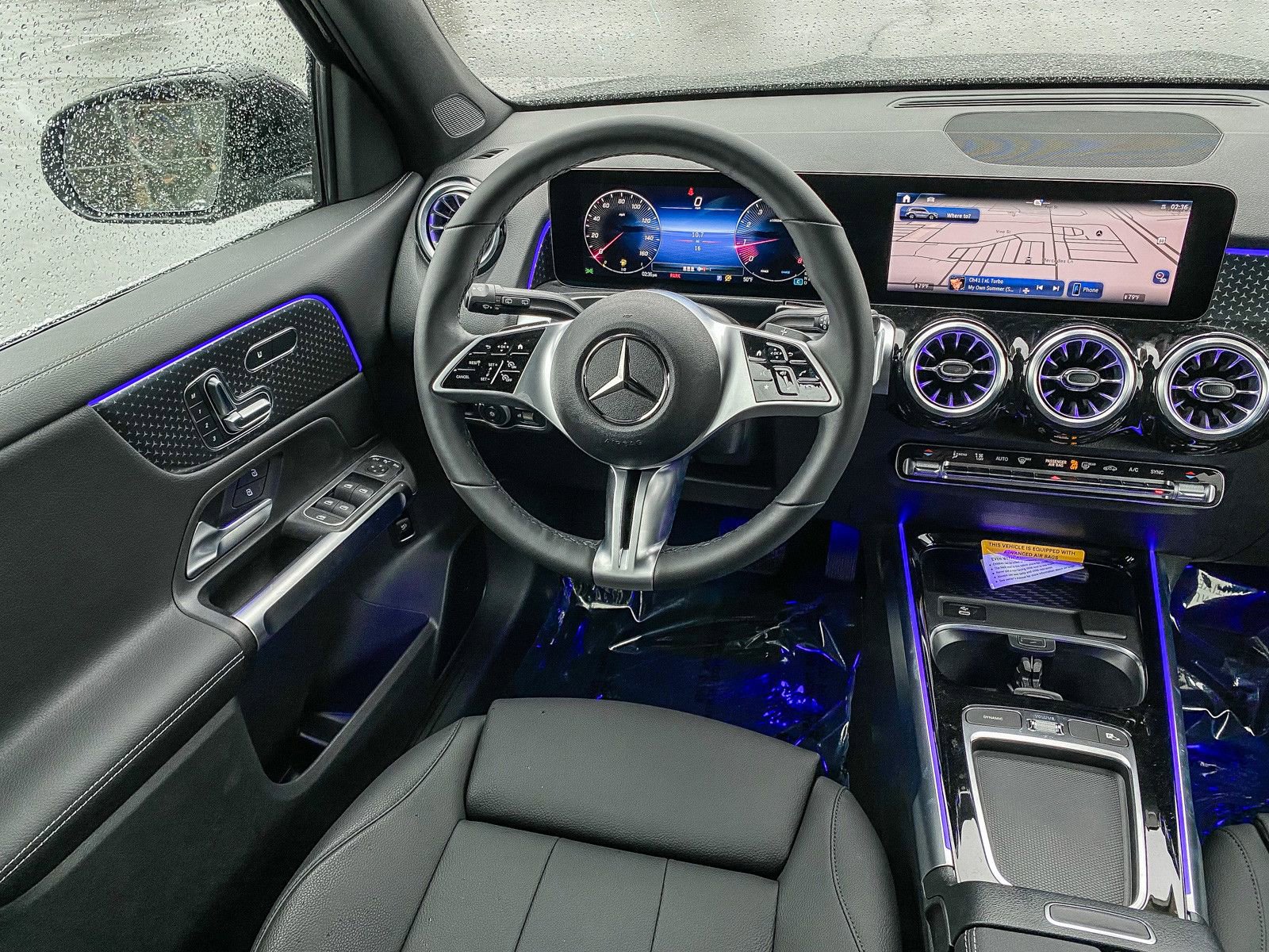 New 2025 Mercedes-Benz GLB 250 4MATIC image 14