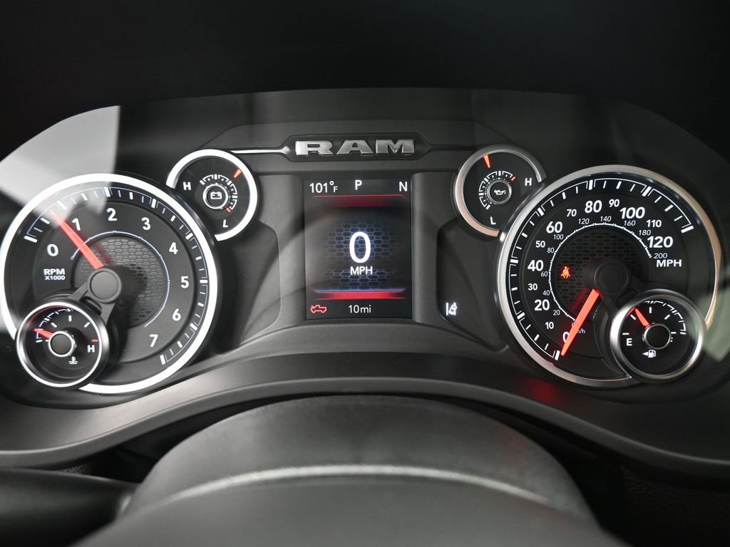 New 2026 RAM 1500 4x4 Crew Cab image 39