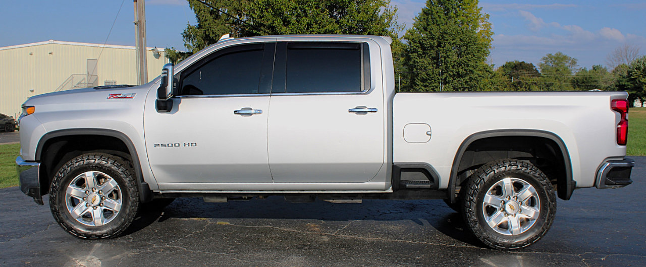 Used 2022 Chevrolet Silverado 2500 LTZ w/ LTZ Convenience Package image 13