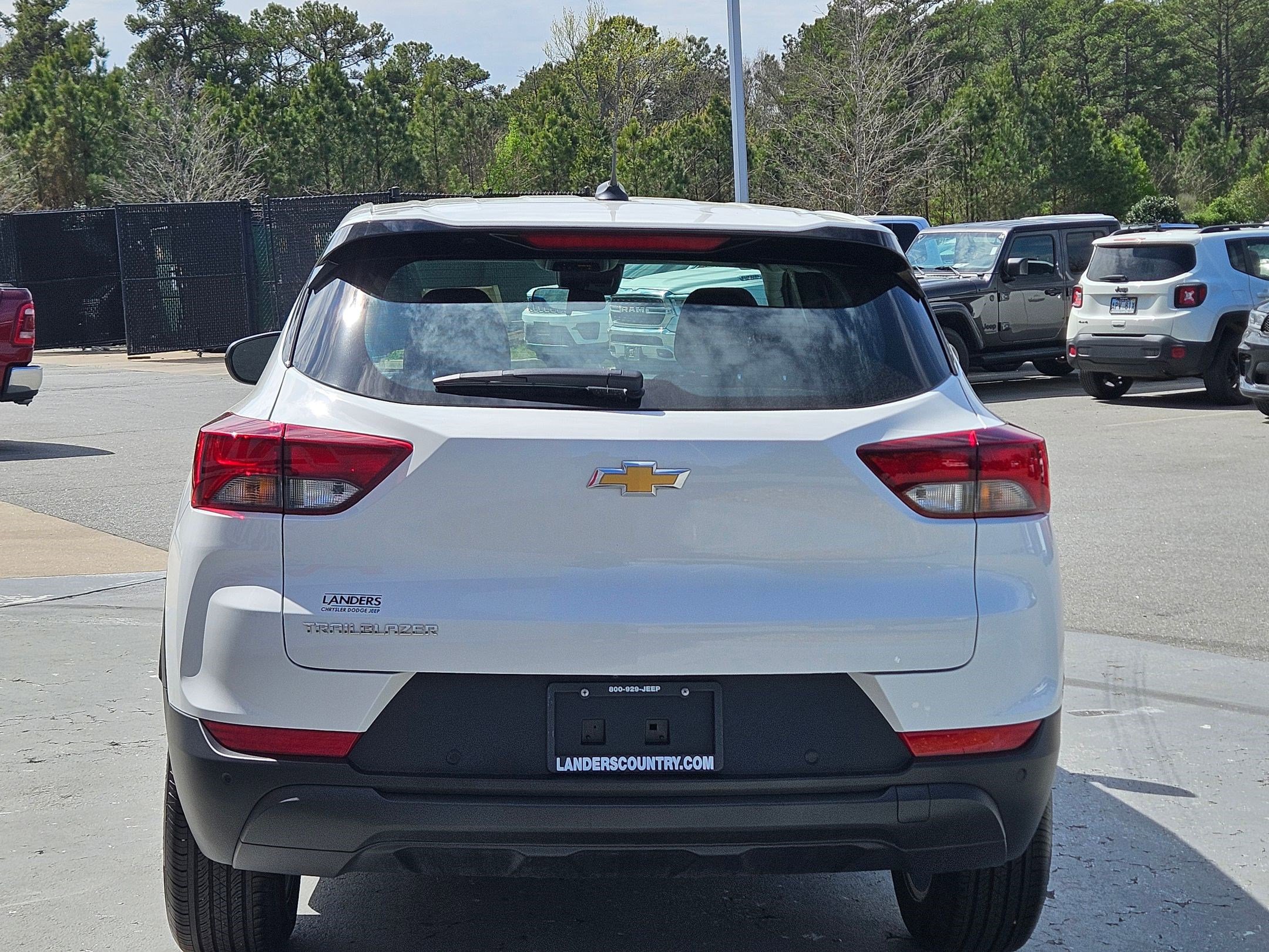 Used 2024 Chevrolet TrailBlazer LS w/ LS Confidence Package image 6