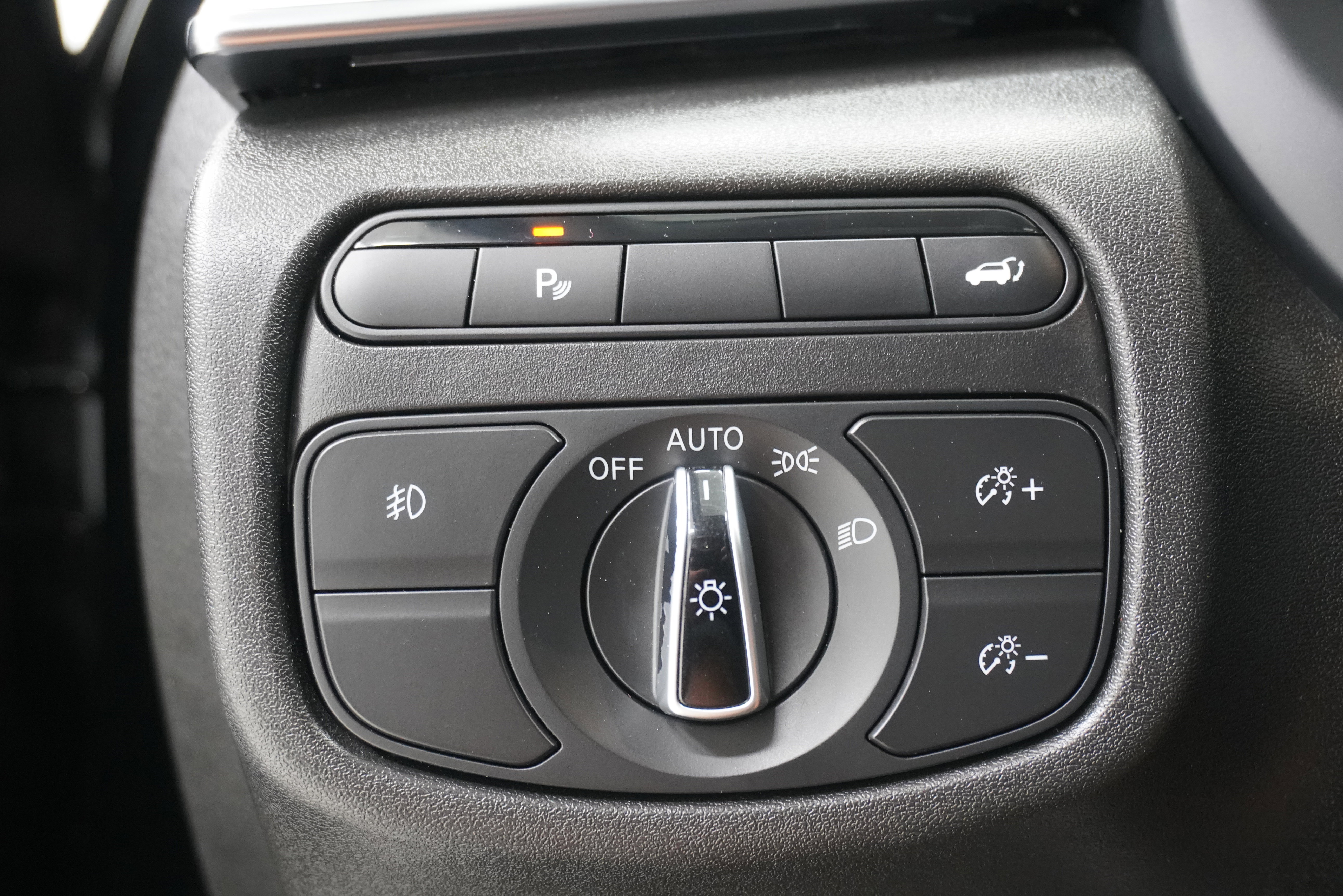 Used 2019 INFINITI QX50 Essential w/ Cargo Package image 25