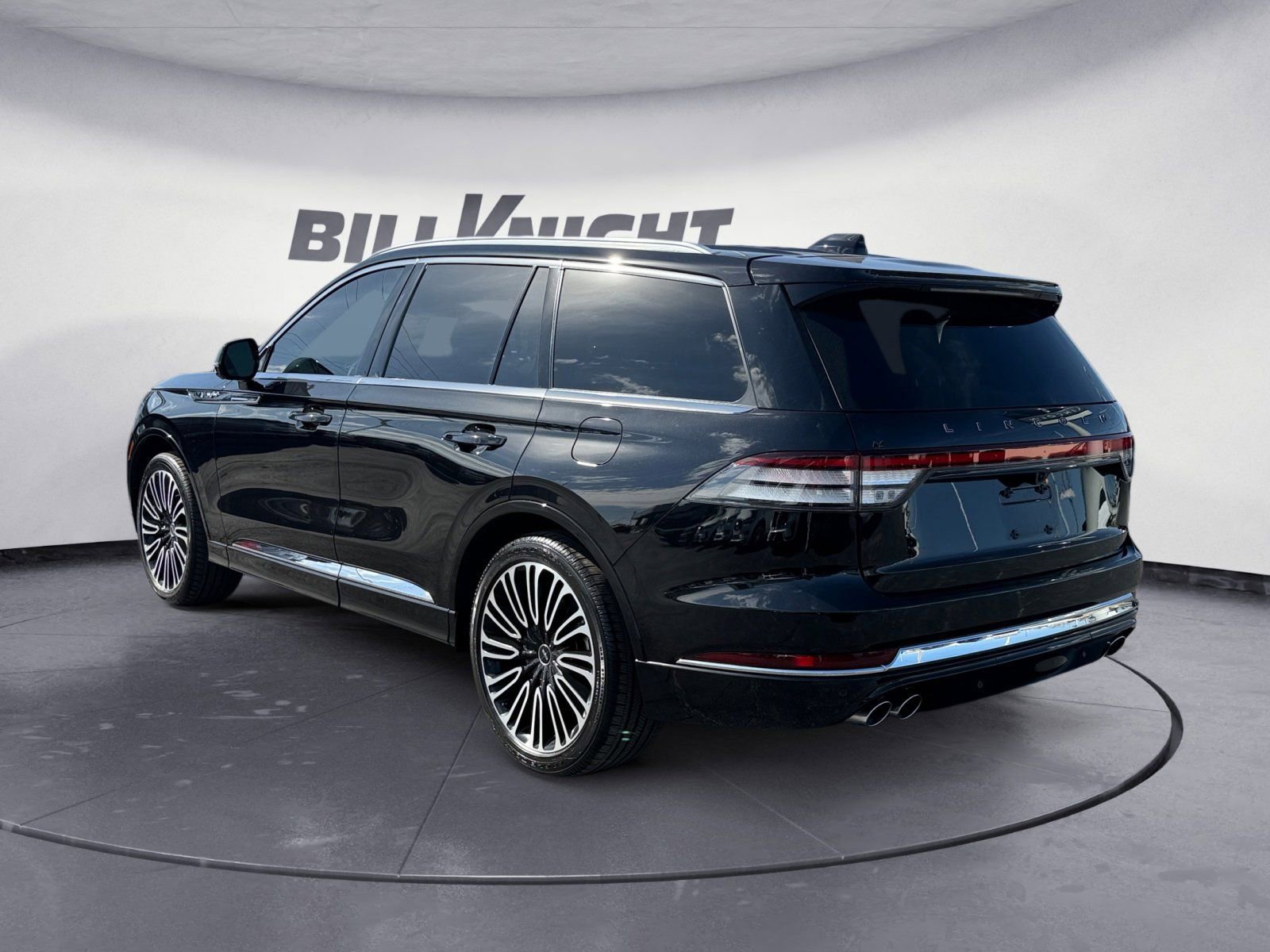 Certified 2025 Lincoln Aviator Black Label image 3