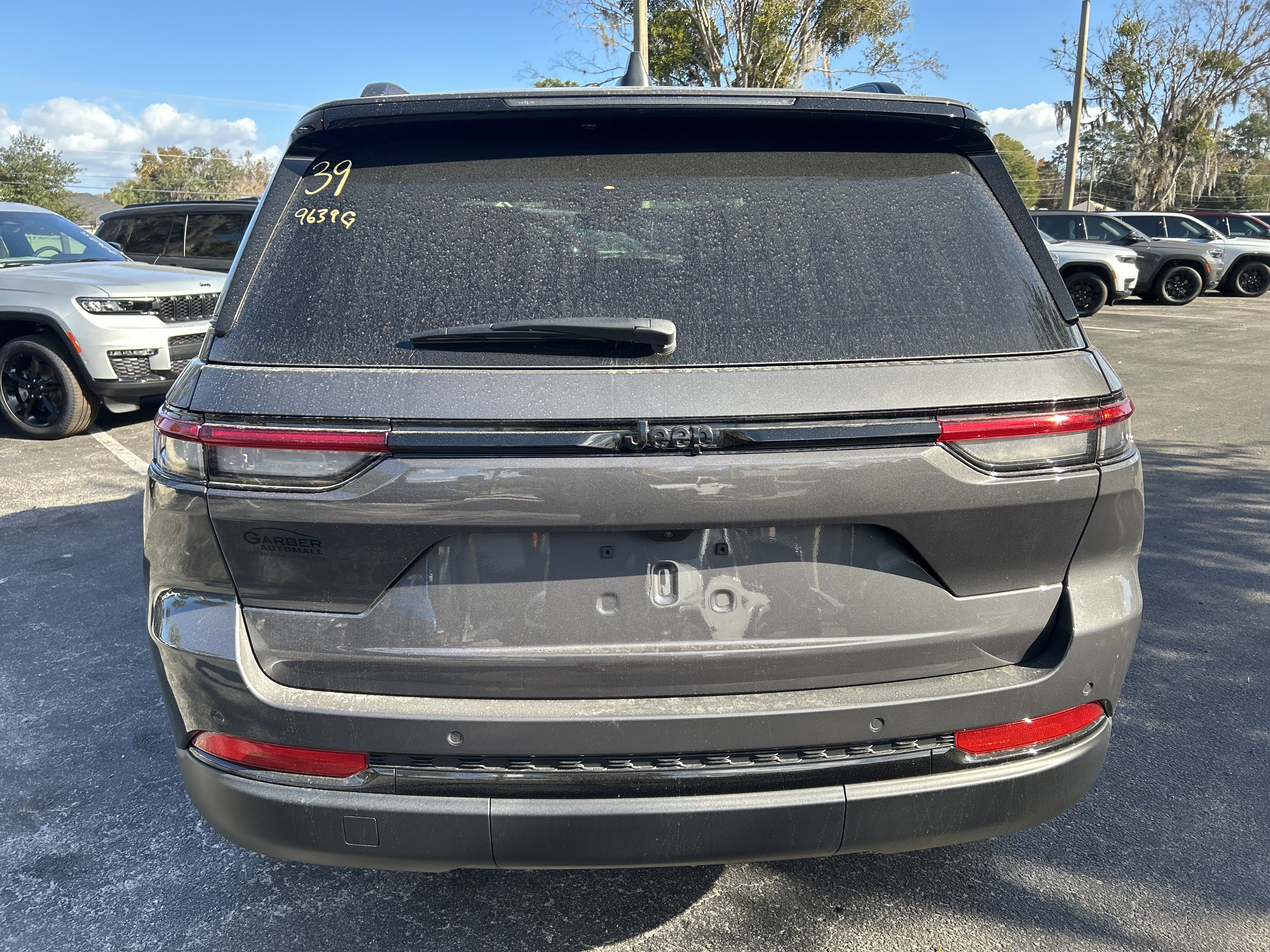 New 2025 Jeep Grand Cherokee Altitude image 6