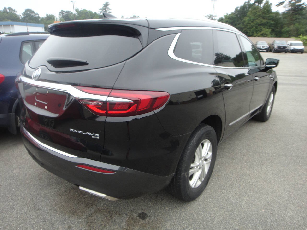 Used 2019 Buick Enclave Premium w/ Trailering Package, 5000 lbs. AWD/4WD image 4