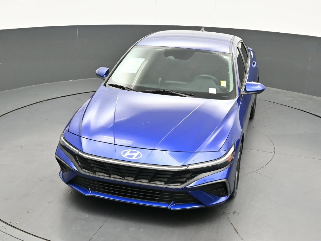 Used 2024 Hyundai Elantra SEL FWD image 28