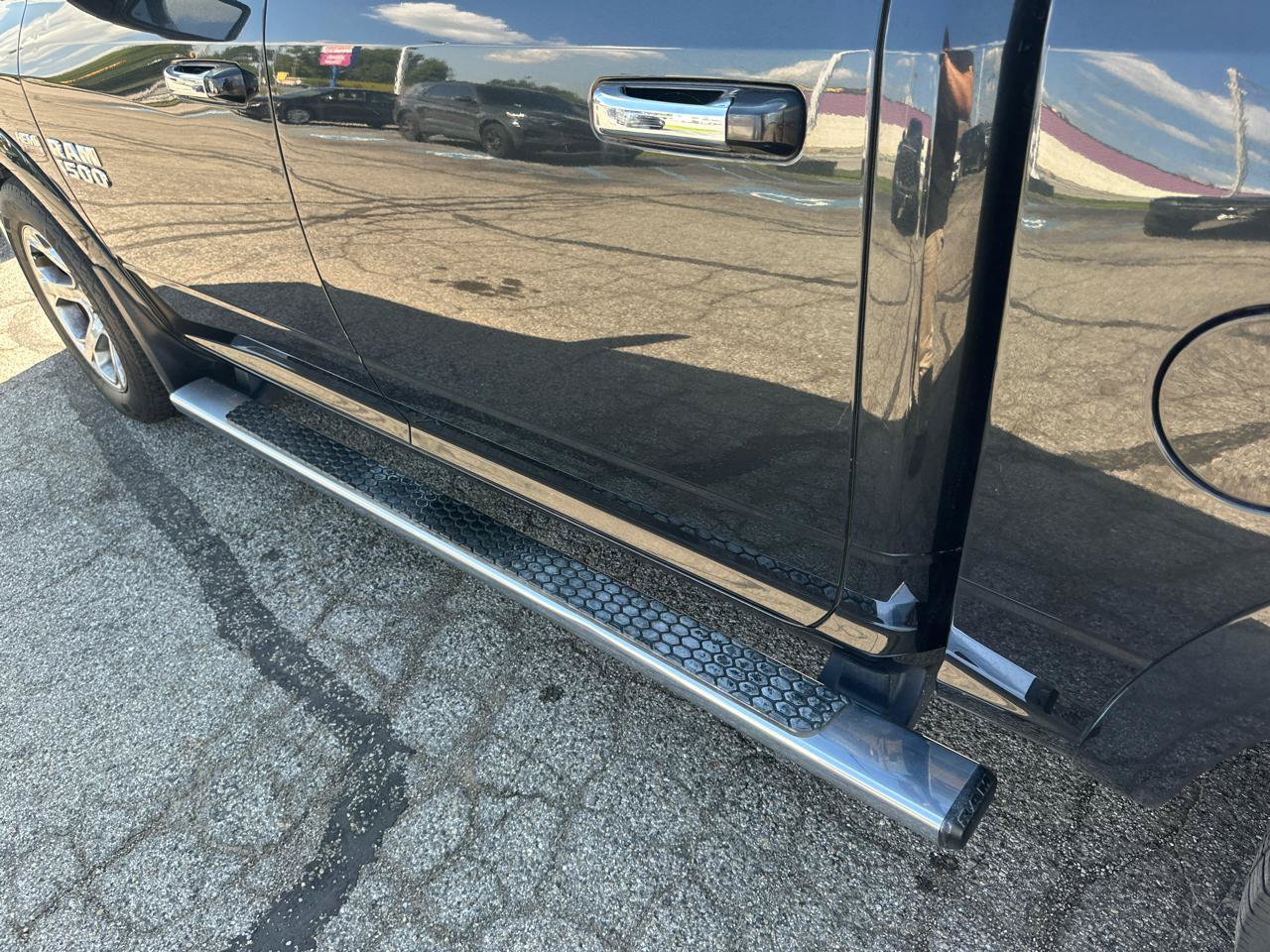 Used 2017 RAM 1500 Laramie RWD image 51
