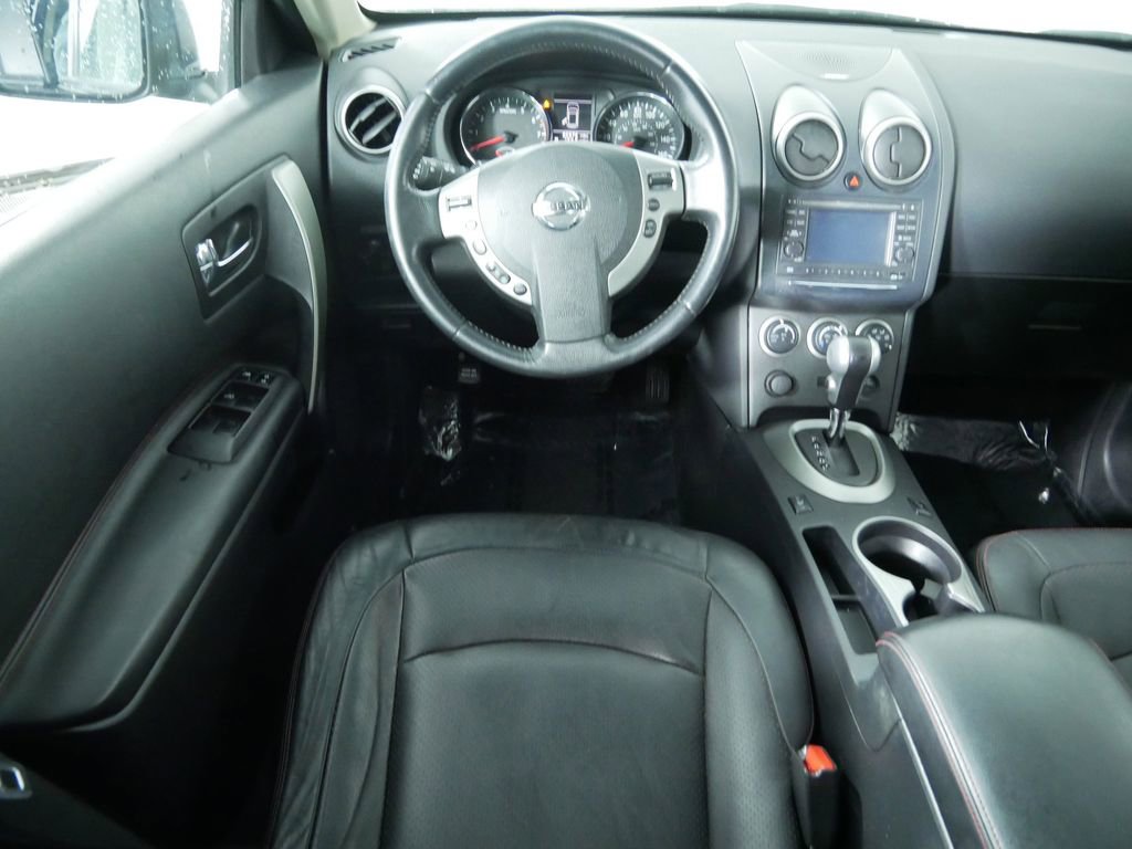 Used 2011 Nissan Rogue SV w/ SL Pkg image 16