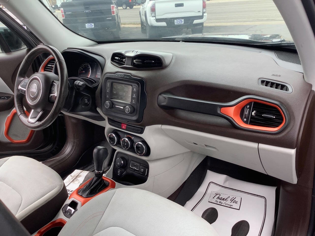 Used 2015 Jeep Renegade Latitude w/ Popular Equipment Group AWD/4WD image 34