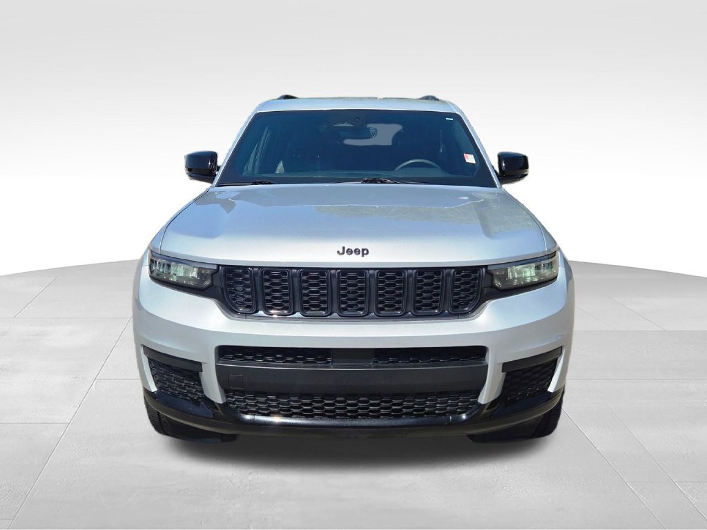 Used 2023 Jeep Grand Cherokee L Laredo AWD/4WD image 2