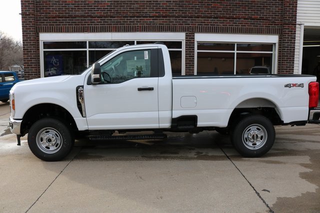New 2026 Ford F250 XL w/ XL Chrome Package image 2