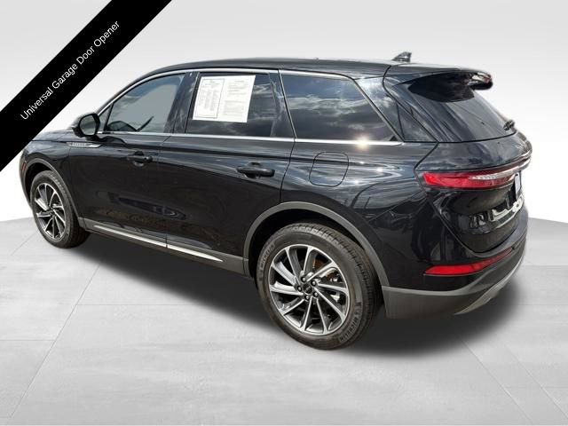 Used 2023 Lincoln Corsair Standard w/ Equipment Group 101A image 4