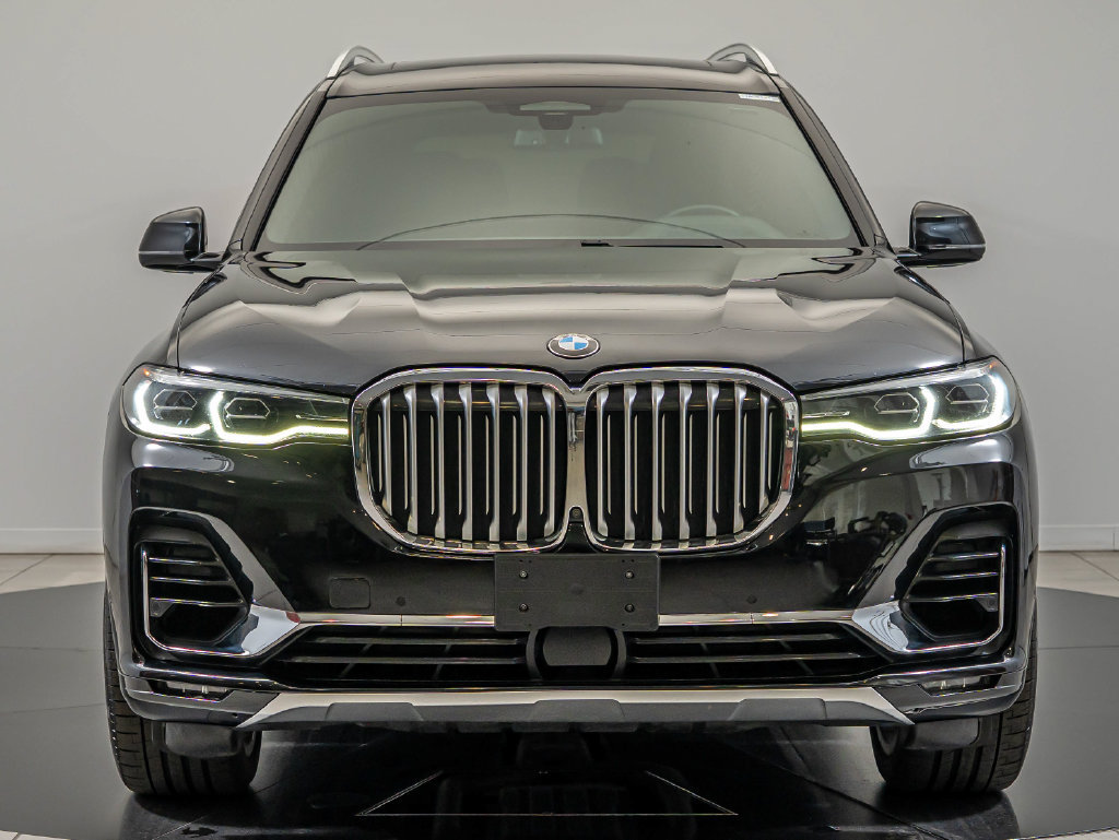 Used 2020 BMW X7 xDrive50i w/ Dynamic Handling Package AWD/4WD image 2