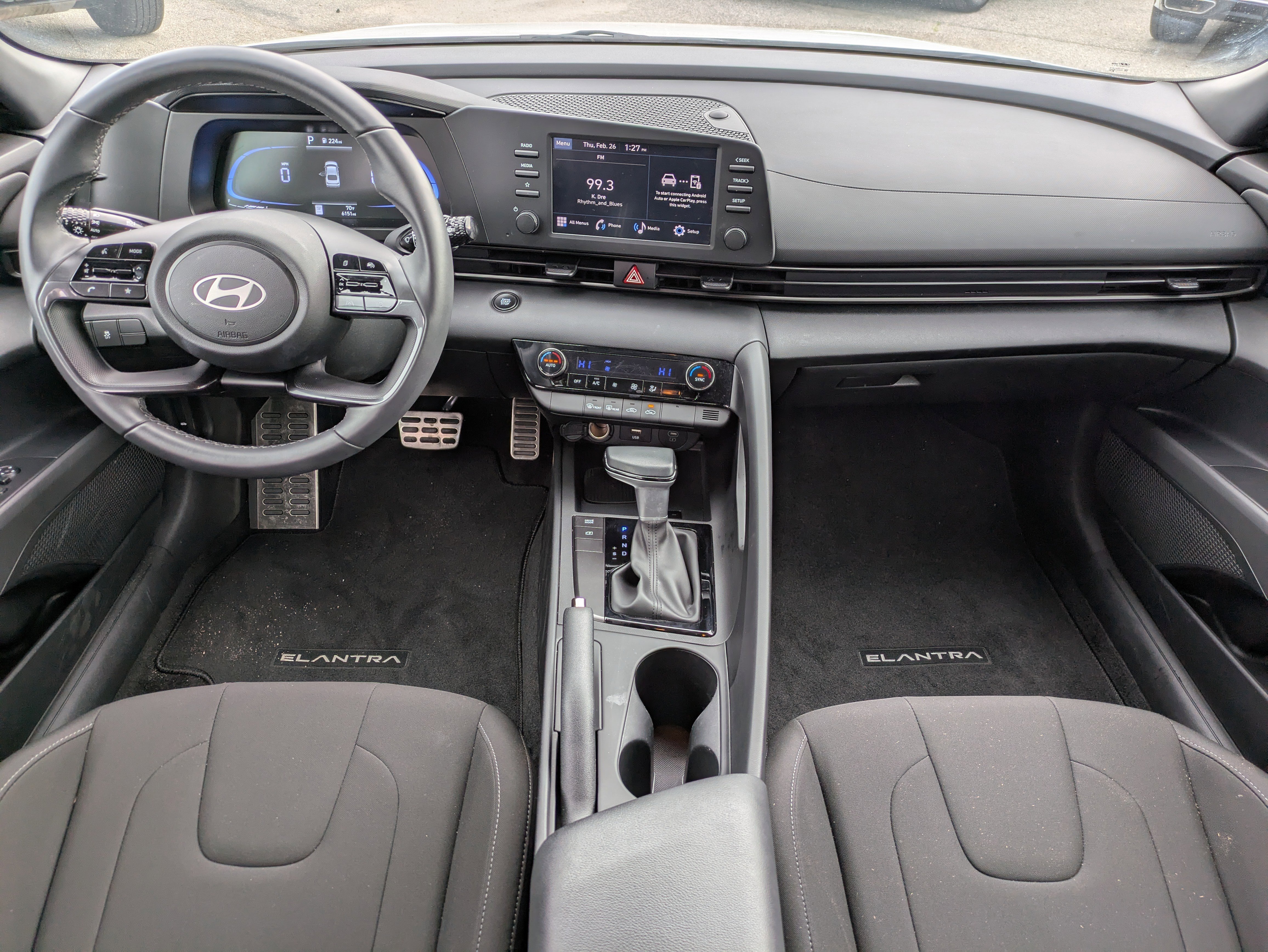 Certified 2025 Hyundai Elantra Sport image 14
