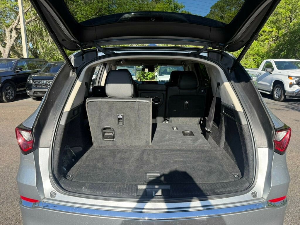 Used 2025 Acura MDX FWD image 9