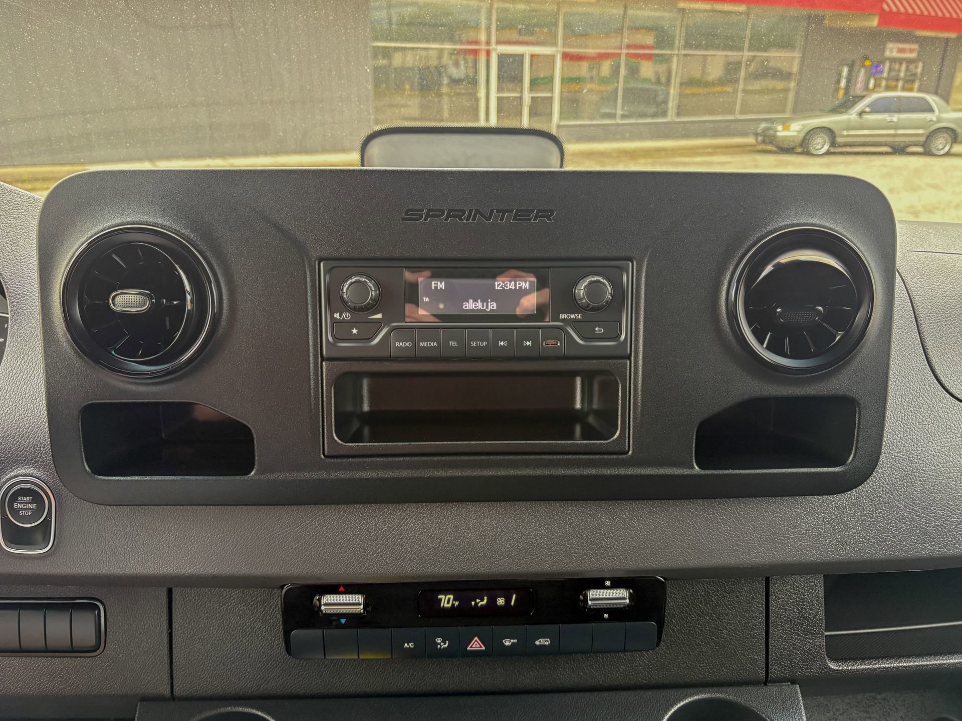 Used 2025 Mercedes-Benz Sprinter 2500 image 24