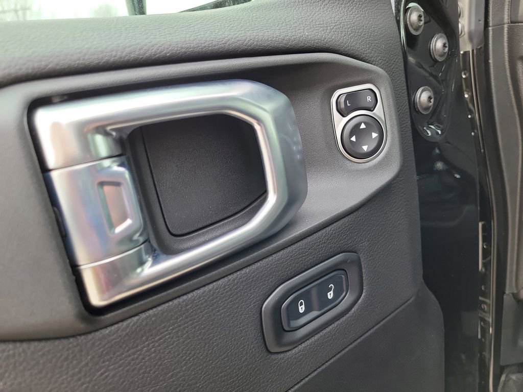 New 2026 Jeep Gladiator Sport AWD/4WD image 18