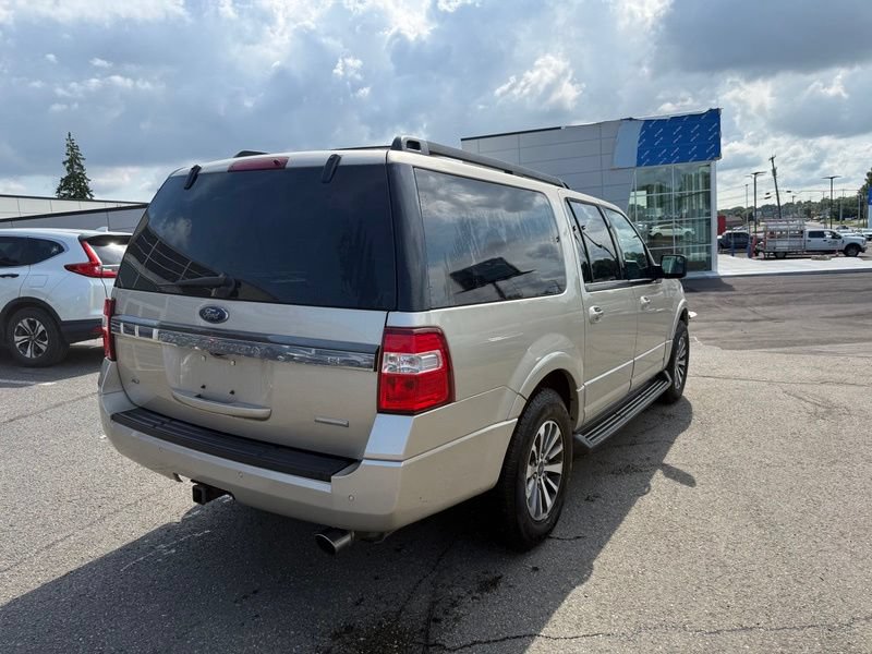 Used 2017 Ford Expedition EL XLT w/ Equipment Group 201A AWD/4WD image 8