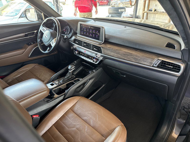 Used 2021 Kia Telluride SX w/ SX Prestige Package image 25