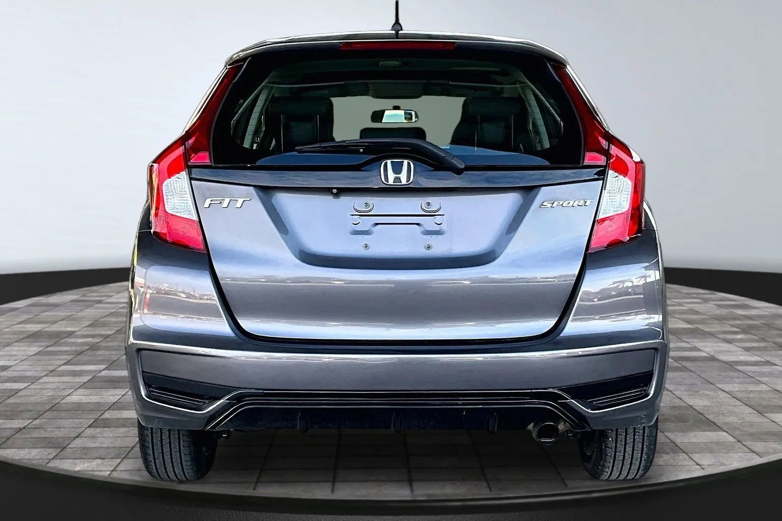 Used 2018 Honda Fit Sport image 5