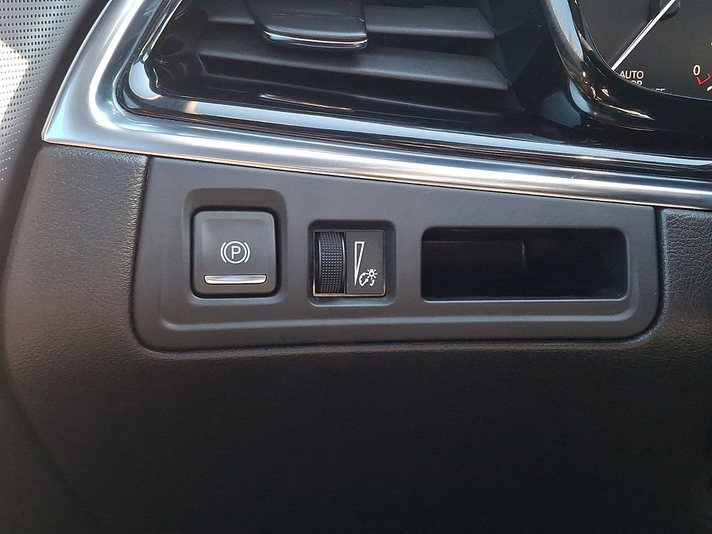 Used 2021 Cadillac XT6 Premium Luxury image 27