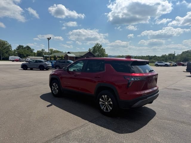Used 2026 Chevrolet Equinox LT FWD image 5