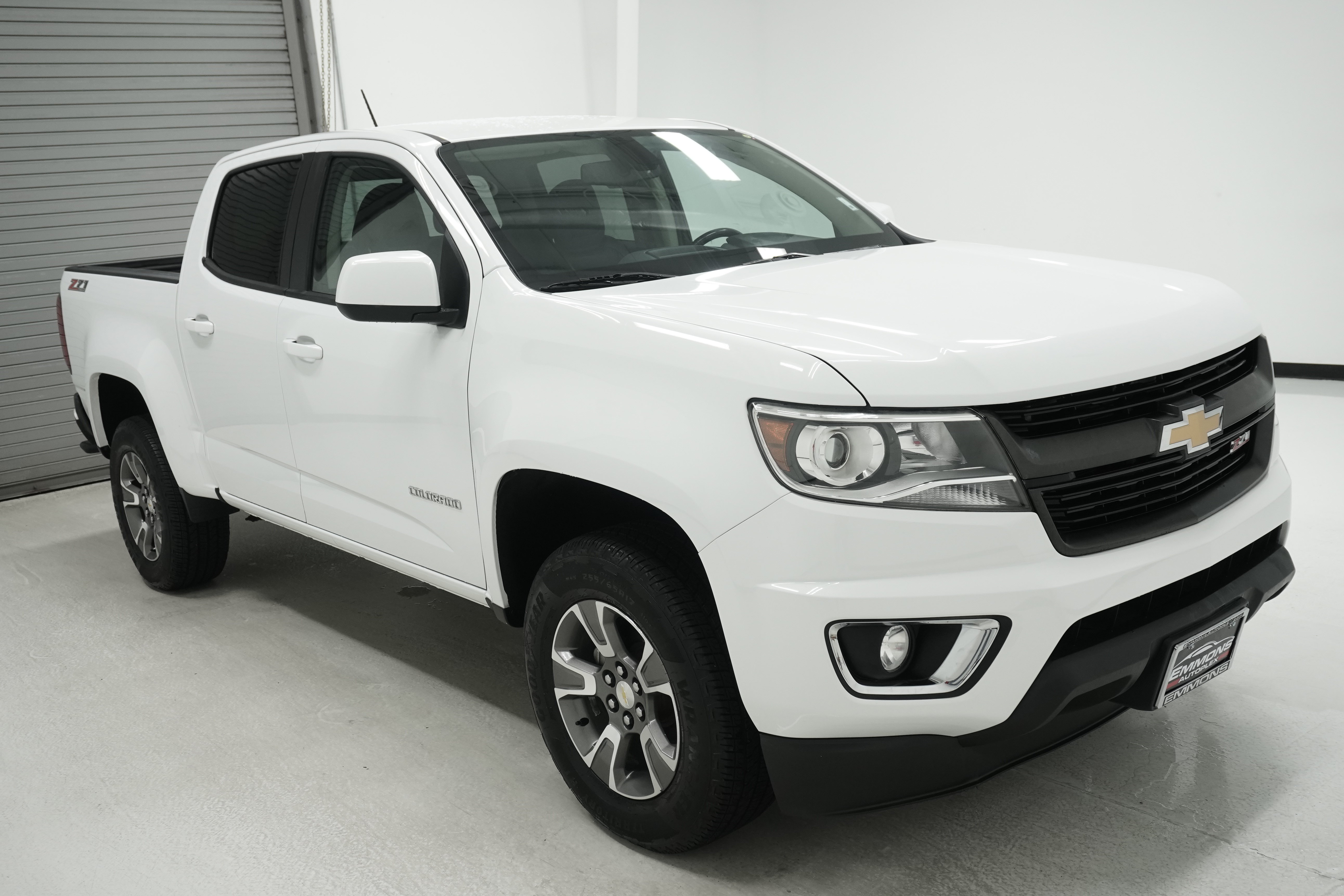 Used 2019 Chevrolet Colorado Z71 AWD/4WD image 3