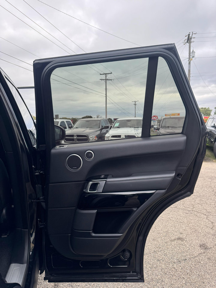 Used 2017 Land Rover Range Rover Supercharged image 19
