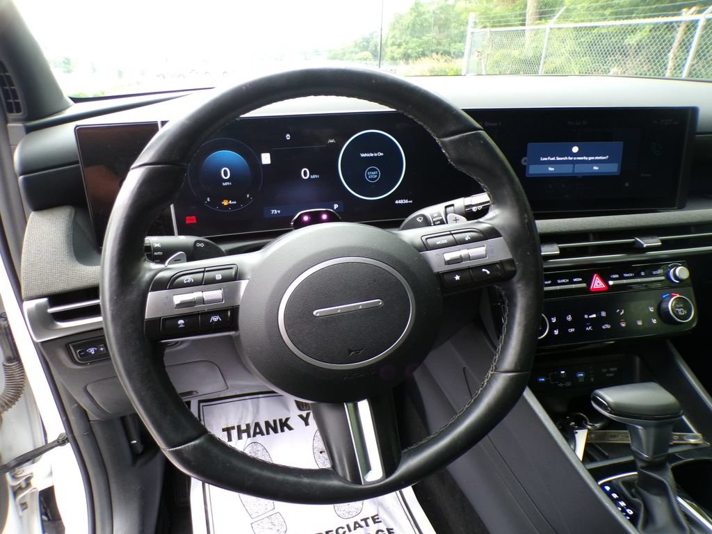 Certified 2025 Hyundai Santa Cruz Limited AWD/4WD image 12