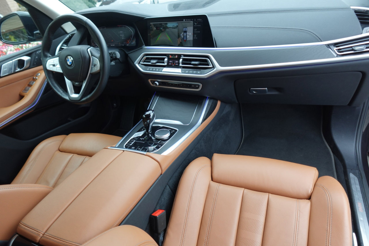 Used 2022 BMW X7 xDrive40i w/ Parking Assistance Package image 9