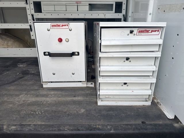 Used 2014 Chevrolet Express 2500 image 19