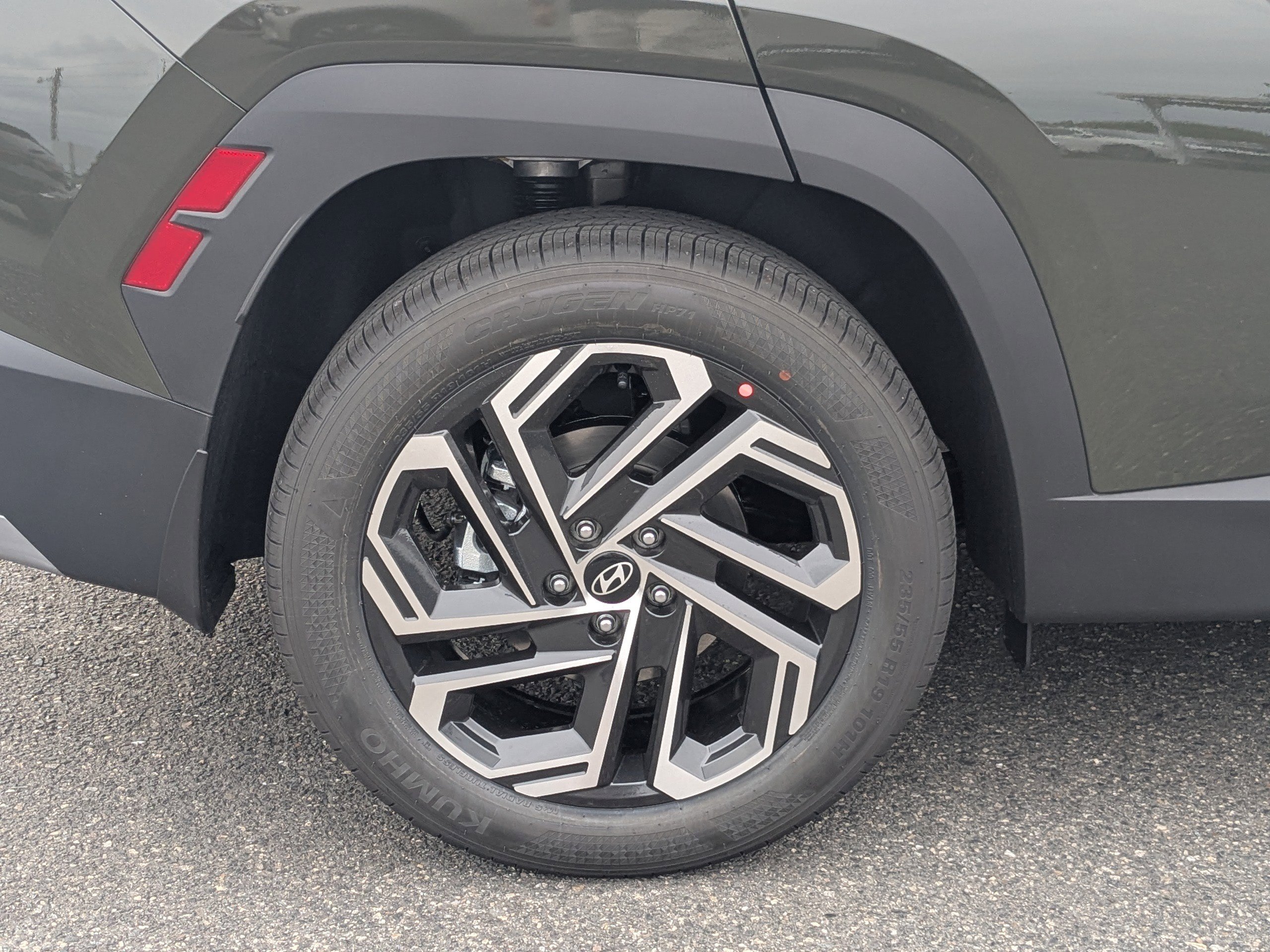 New 2026 Hyundai Tucson Limited FWD image 14