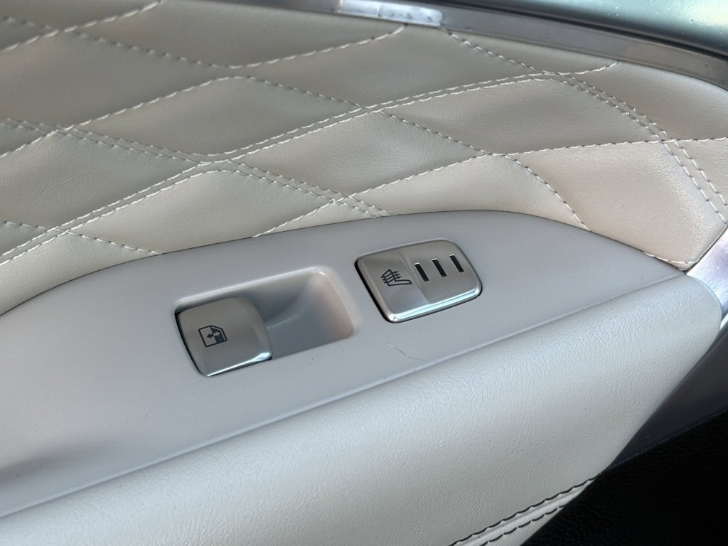 Used 2020 Genesis G70 2.0T w/ Prestige Package image 18