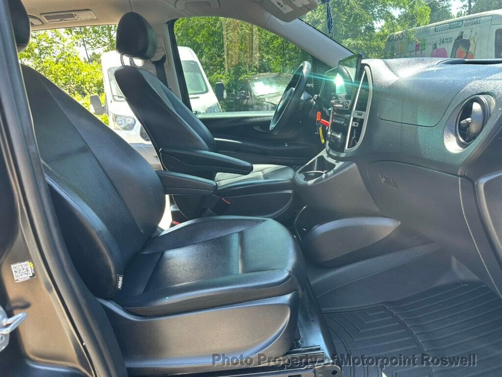 Used 2016 Mercedes-Benz Metris Passenger image 22