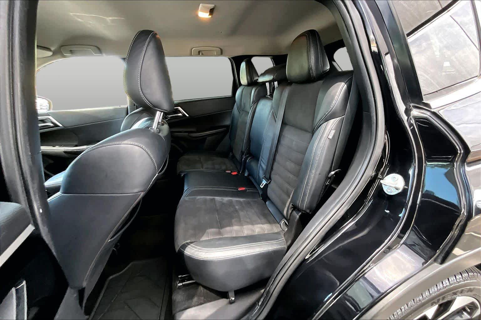 Used 2022 Mitsubishi Outlander SE AWD/4WD image 21
