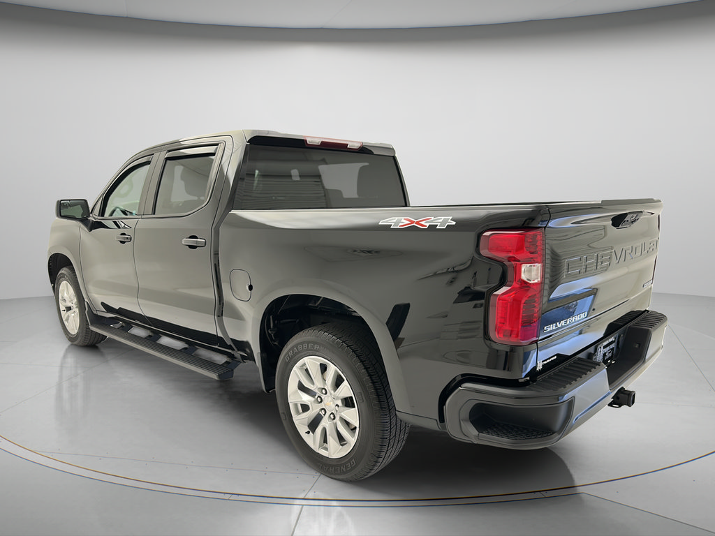 Used 2023 Chevrolet Silverado 1500 Custom AWD/4WD image 7