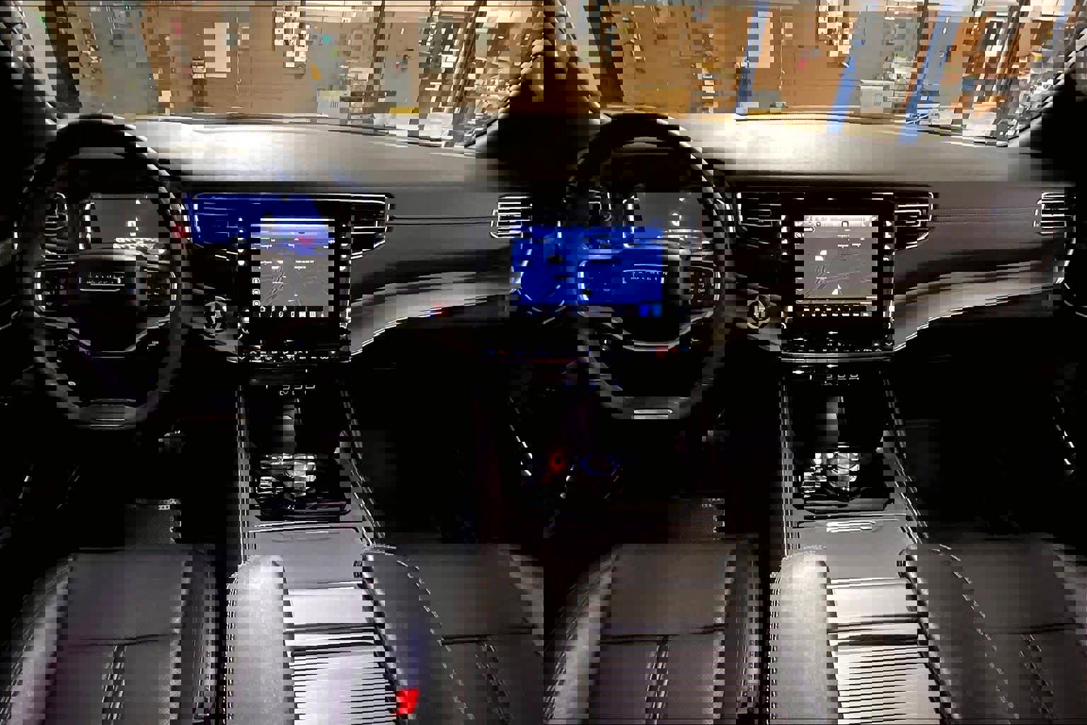 Used 2024 Jeep Wagoneer Series II image 13